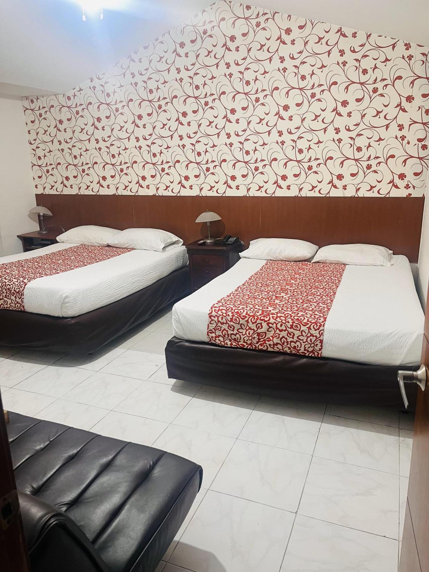 Hotel Zandu Pereira Exterior photo