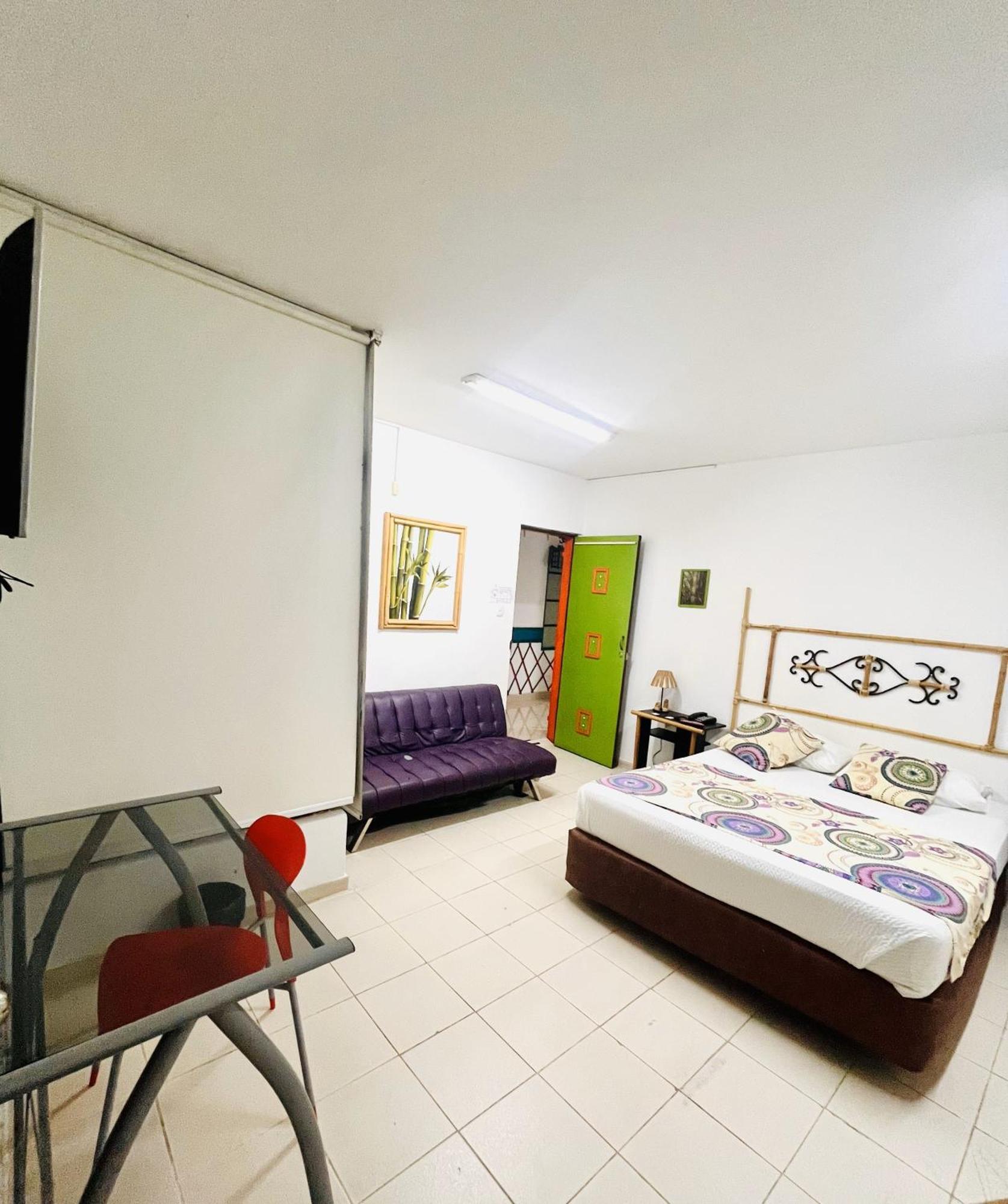 Hotel Zandu Pereira Exterior photo