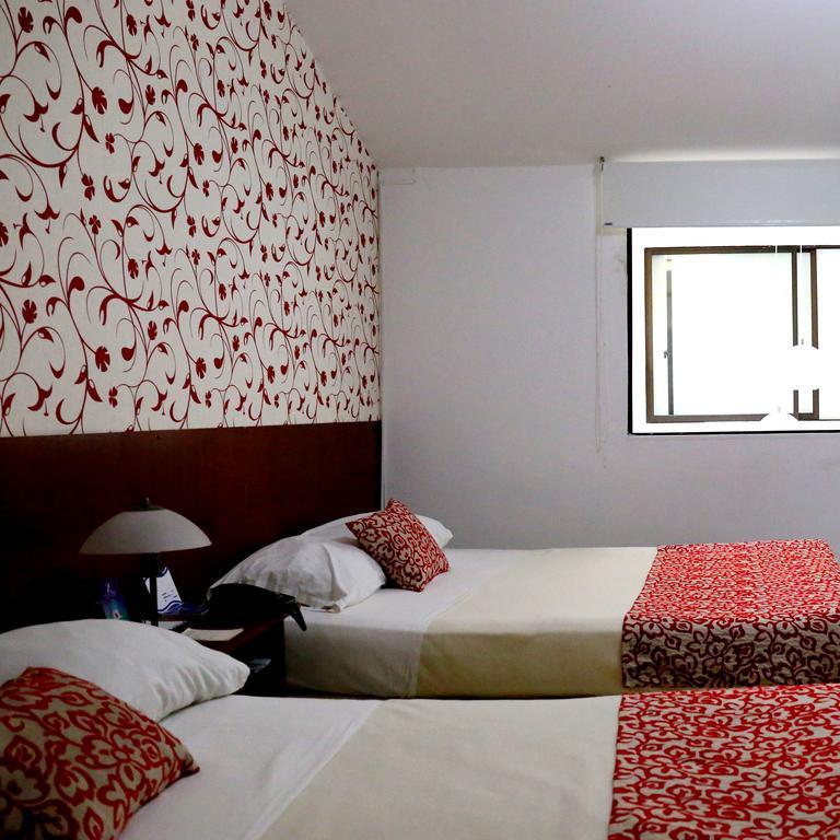 Hotel Zandu Pereira Exterior photo