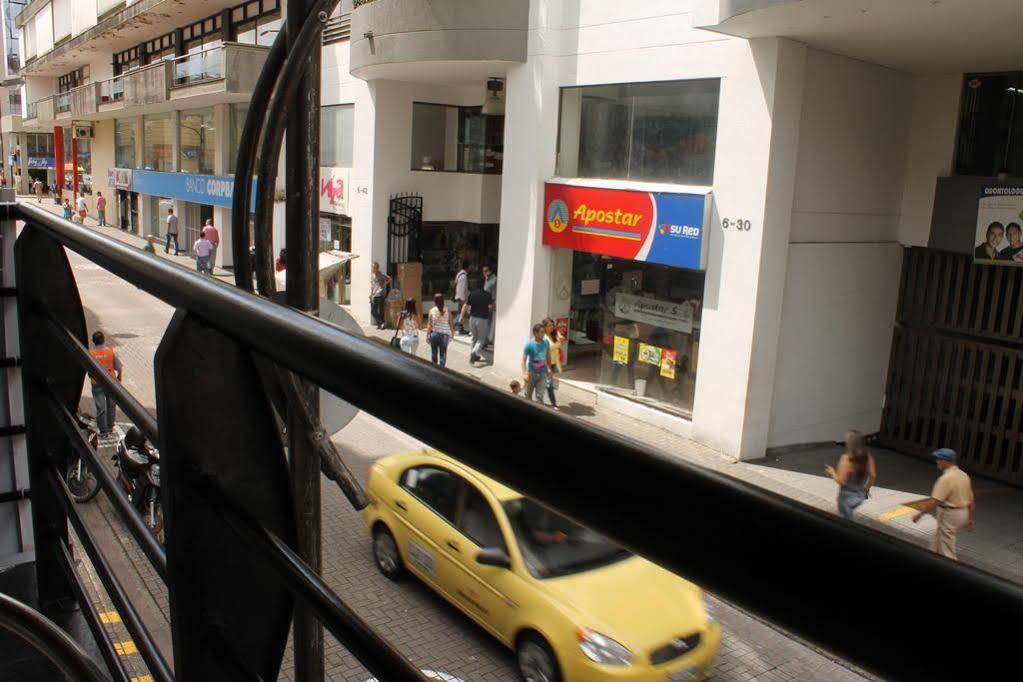 Hotel Zandu Pereira Exterior photo