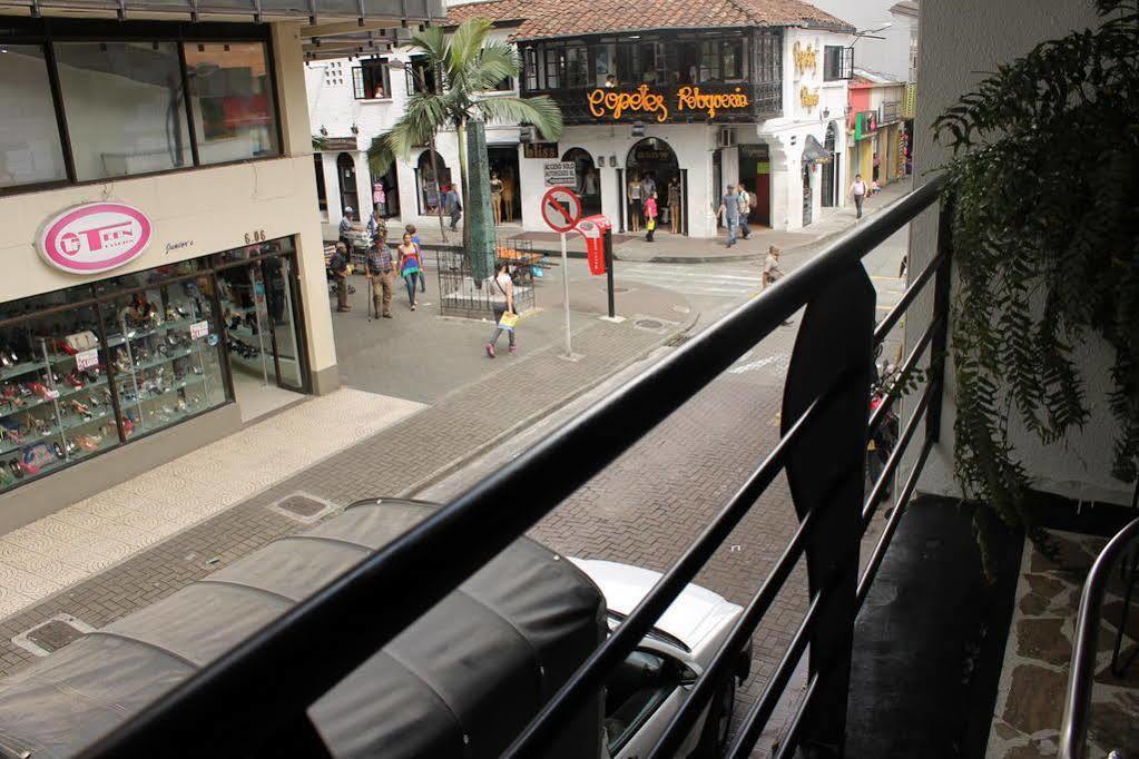 Hotel Zandu Pereira Exterior photo